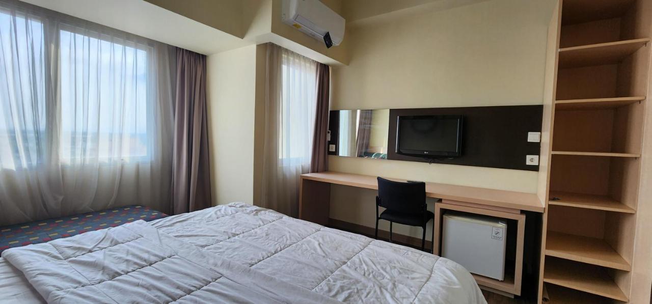 Apartemen Solo Paragon By Cariapartemen-Id Bonorejo Buitenkant foto