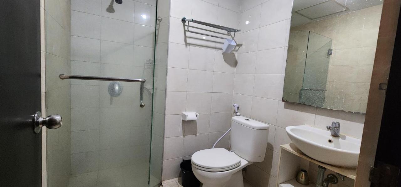 Apartemen Solo Paragon By Cariapartemen-Id Bonorejo Buitenkant foto