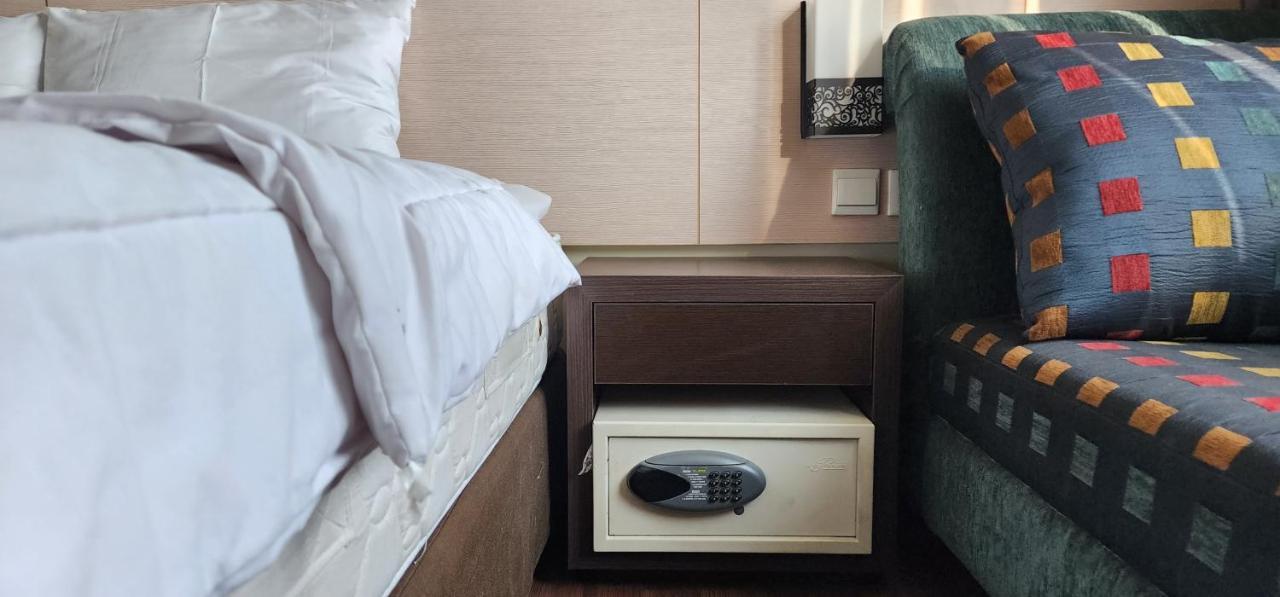 Apartemen Solo Paragon By Cariapartemen-Id Bonorejo Buitenkant foto